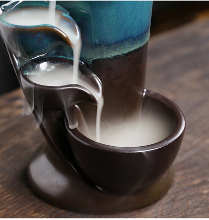 Quemador de Incienso Cascada de Cerámica - Elegancia y Relax para tu Hogar